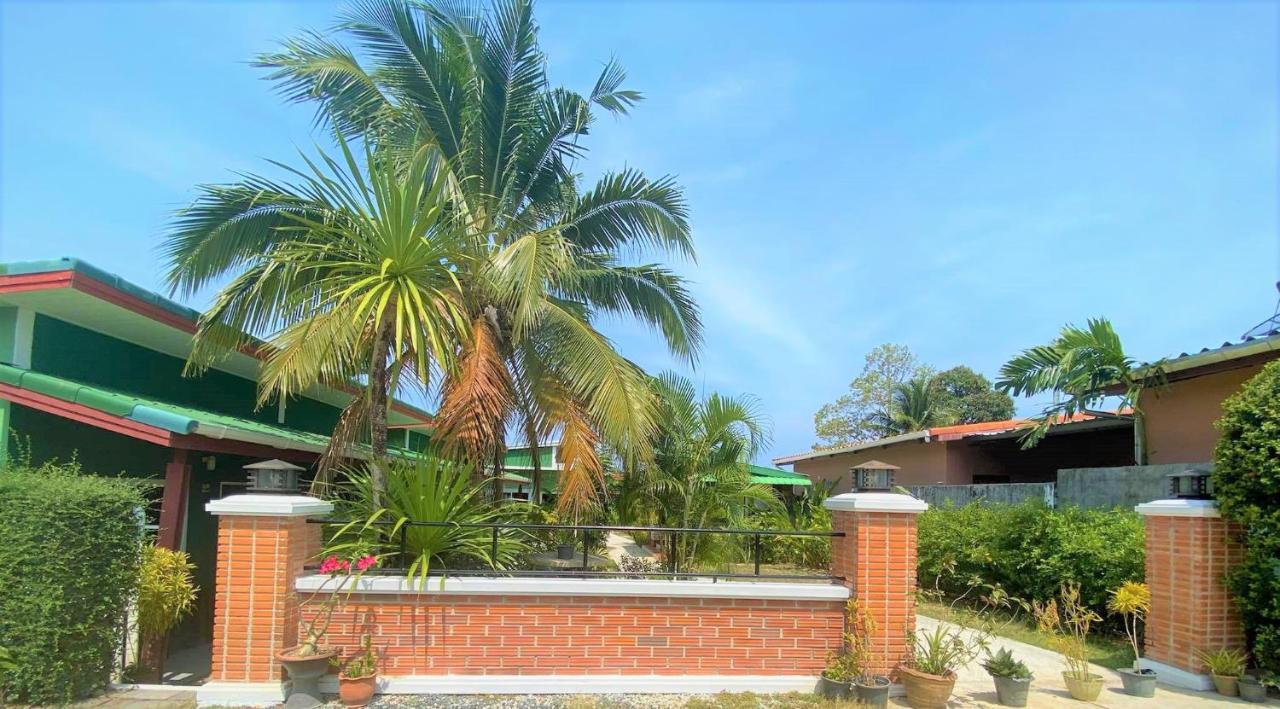 Suntalee House Hotel Nai Yang Ngoại thất bức ảnh