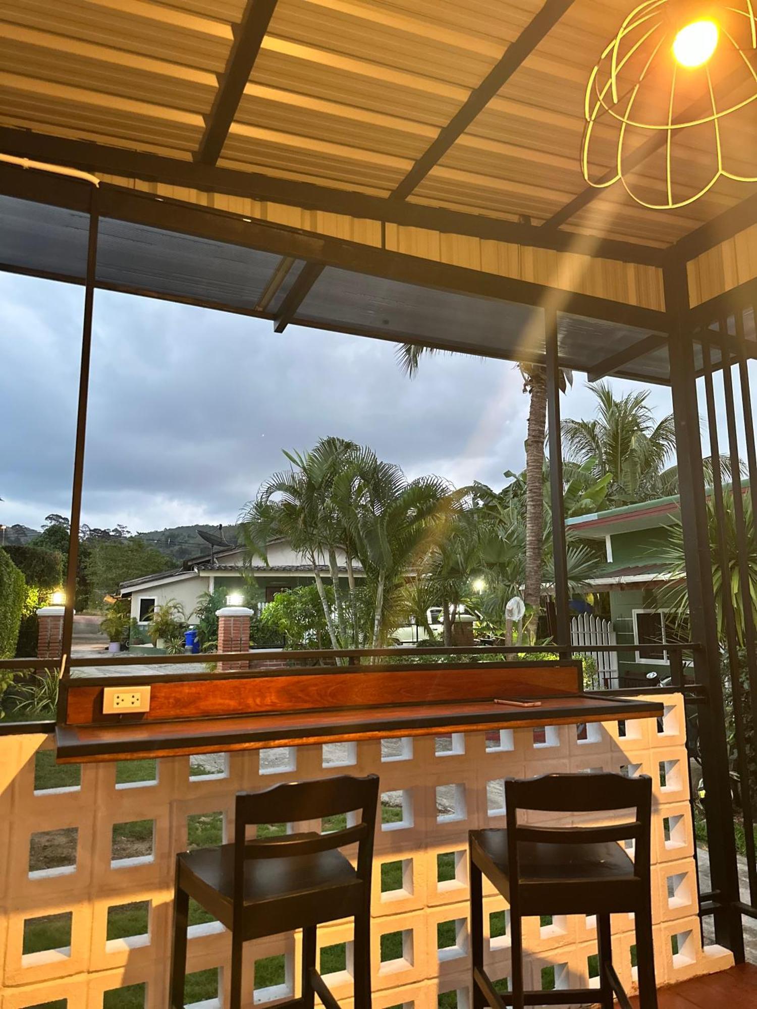 Suntalee House Hotel Nai Yang Ngoại thất bức ảnh