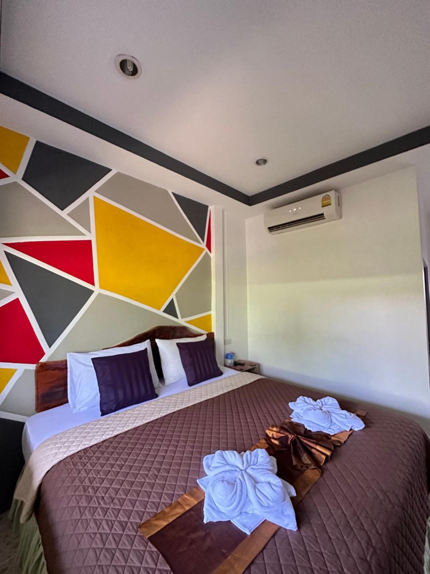 Suntalee House Hotel Nai Yang Ngoại thất bức ảnh