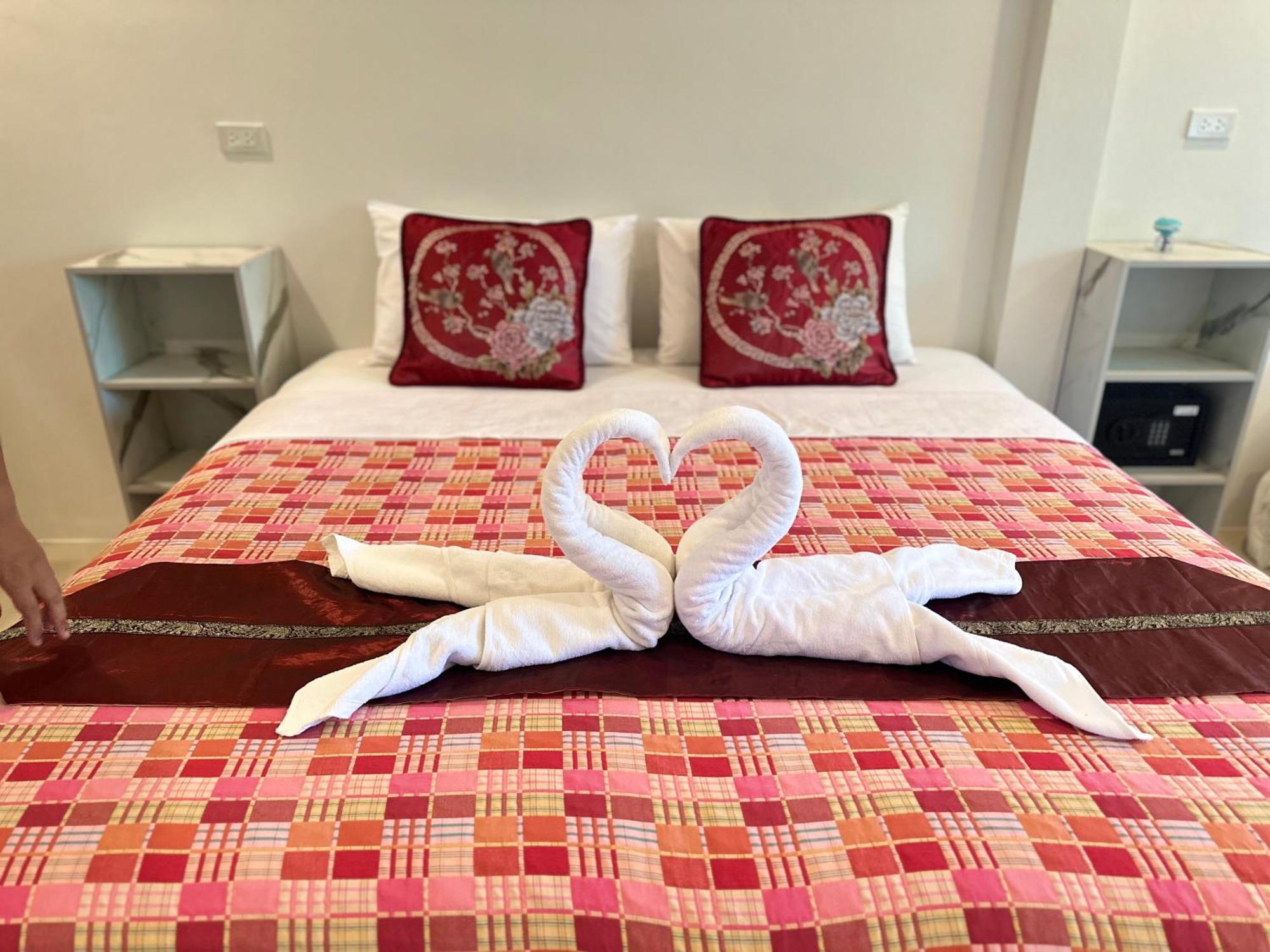 Suntalee House Hotel Nai Yang Ngoại thất bức ảnh