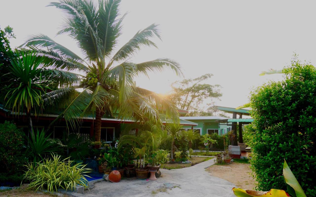 Suntalee House Hotel Nai Yang Ngoại thất bức ảnh